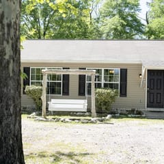 Affordable Auburn Duplex | King Bed | Pet Friendly